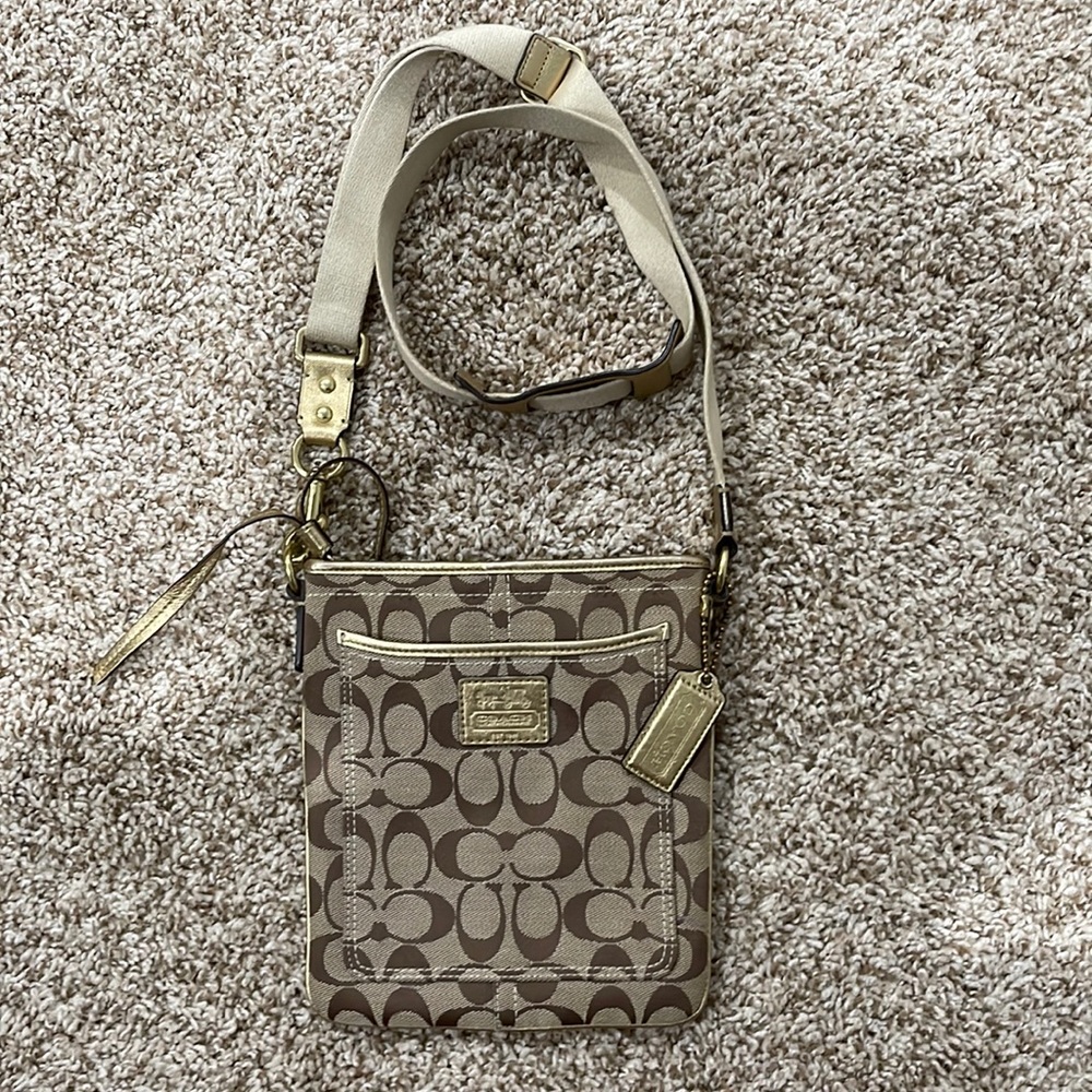 COACH Crossbody Messenger Bag!